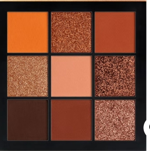 HUDA BEAUTY Orange Brown Eyeshadow Palette - Picture 4 of 4